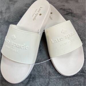 NWOB Kate Spade Sunny Slides Womens Sz 10 White Logo Sandal Beach Pool Slip On